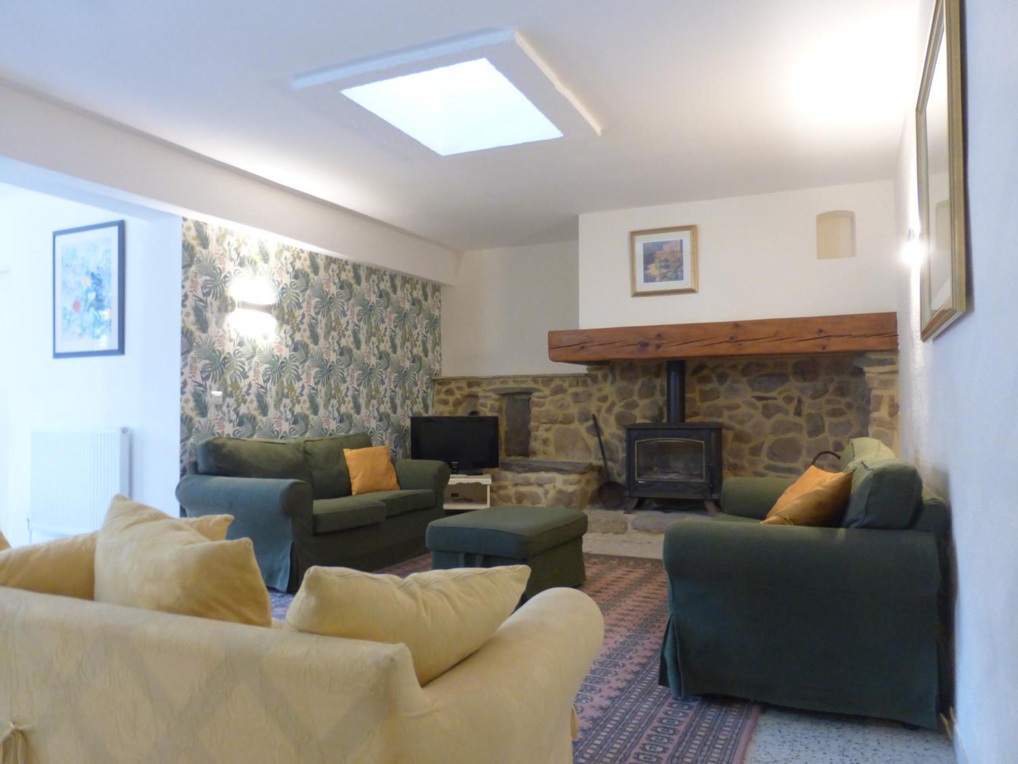Chateau Du Fraissinet, 6 Gites Sleeping 2-8 Guests, Pool And River On Site La Tronche  Extérieur photo